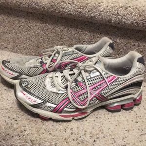 Asics gel women’s tennis shoes